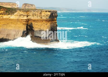 Costa ruvida alla Great Ocean Road Australia Foto Stock