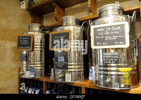 Olio di oliva bulk, Place aux Huiles, rue Gaston de Saporta, Aix-en-Provence, Provence-Alpes-Côte d'Azur, Francia Foto Stock