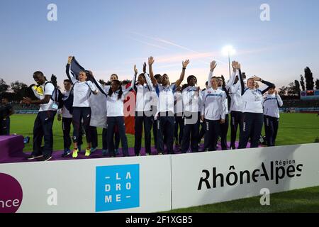 Atletica - DecaNation 2013 - Valence - Francia - 31/08/2013 - Foto Manuel Blondau/ KMSP / DPPI - Team Francia sul podio Foto Stock