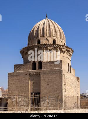 Mausoleo di Amir Tankizbugha, cimitero meridionale, il Cairo, Egitto Foto Stock