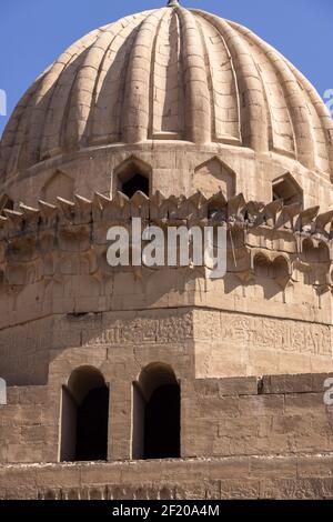 Mausoleo di Amir Tankizbugha, cimitero meridionale, il Cairo, Egitto Foto Stock