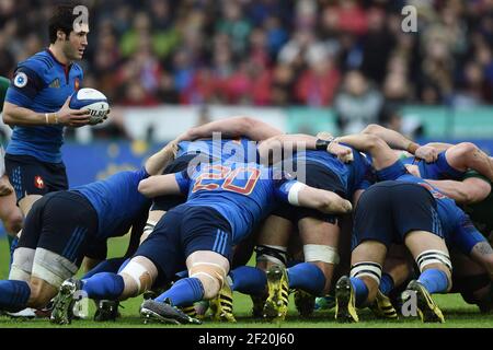 Mischia francese durante la partita RBS 6 Nazioni 2016 Rugby Union tra Francia e Irlanda il 13 febbraio 2016 allo Stade de France a Parigi, Francia - Foto Philippe Millereau / KMSP / DPPI Foto Stock