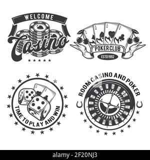 Insieme di elementi del casinò (carte, chip e roulette) emblemi, etichette, badge, loghi. Isolato su bianco Illustrazione Vettoriale