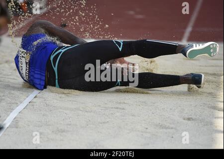 Teddy Tangho (fra) compete, vince e fa male alla finale triplice salto maschile durante il Campionato di Atletica Francese Elite, ad Angers, Francia, il 24-26 giugno 2016 - Foto Stephane Kempinaire / KMSP / DPPI Foto Stock