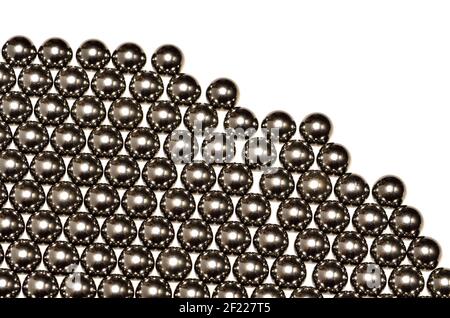 Un numero elevato di cuscinetti a sfere distanziati in modo uniforme Foto Stock