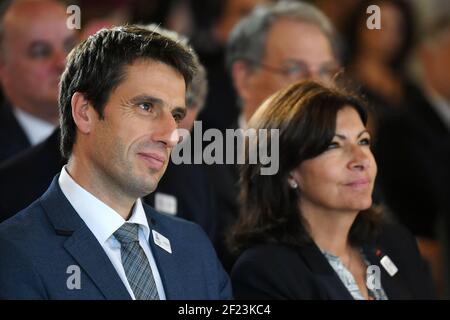 Tony Estanguet, presidente di Parigi 2024 e Anne Hidalgo, presidente di solideo e sindaco di Parigi durante la firma del protocollo di finanziamento comune per le Olimpiadi di Parigi 2024, il 14 giugno 2018 al Municipio di Parigi, Francia - Foto Philippe Millereau / KMSP / DPPI Foto Stock