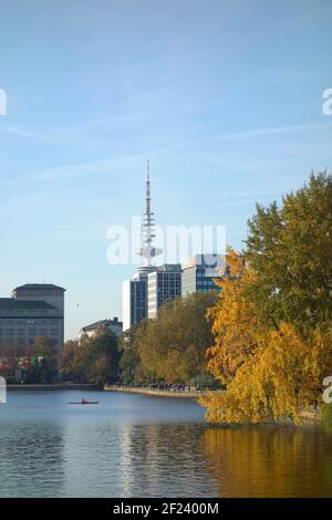 Heinrich Hertz torre e Binnenalster ad Amburgo Foto Stock