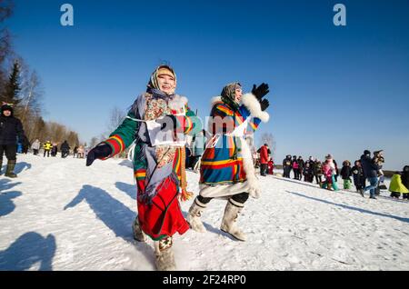 Marzo 2021 - Golubino. Concorso per le mandrie di renne. Giornata dei cervi. Russia, regione di Arkhangelsk Foto Stock