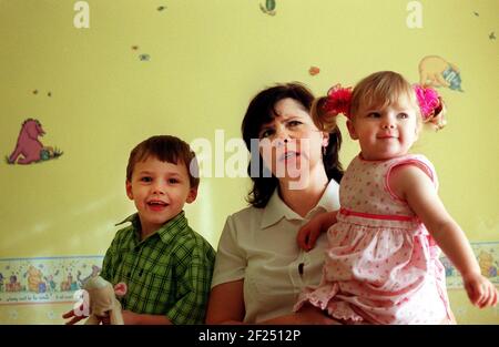 MARION JONES CON OWEN E ALISSA. OTTOBRE 2000 Foto Stock