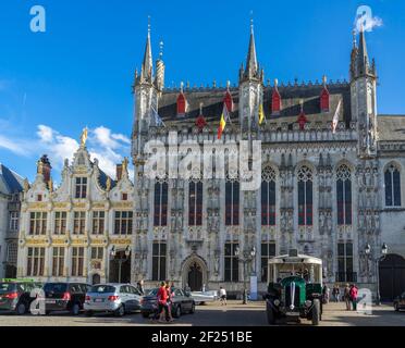 Palazzo Provinciale in piazza del mercato di Bruges Foto Stock