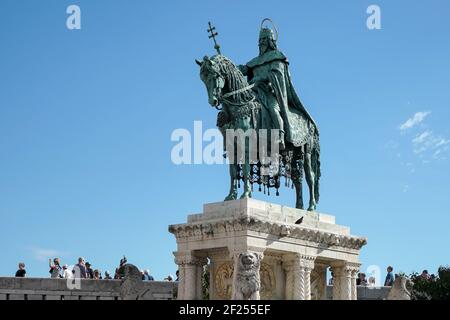 Statua di Santo Stefano al Bastione dei pescatori di Budapest Foto Stock