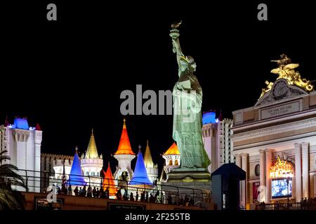 Replica Statua della libertà di notte a Las Vegas Foto Stock