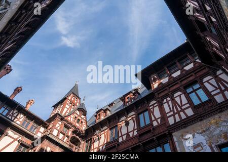 SINAIA, Valacchia/ROMANIA - 21 settembre : vista esterna del Castello di Peles in Sinaia Valacchia Romania il 21 settembre, 2018 Foto Stock