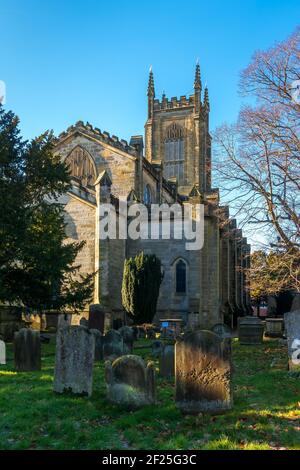 EAST GRINSTEAD, WEST SUSSEX/UK - GENNAIO 20 : Vista della Chiesa di San Swithun nel West Sussex di East Grinstead il 20 Gennaio 2017 Foto Stock