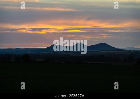 Tramonto sulle Eildon Hills, Scozia Foto Stock