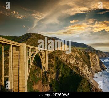 Bixby Creek ponte sulla autostrada 1, California Foto Stock