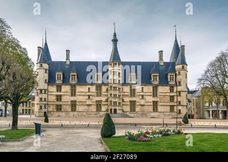 Palais ducal, Nevers, Francia Foto Stock