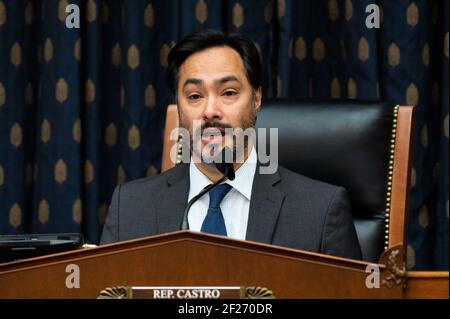 Il rappresentante degli Stati Uniti Joaquin Castro (D-TX) interviene ad un'audizione della commissione per gli affari esteri della Camera. Foto Stock