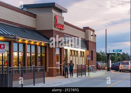 Colazione a buffet e drive-in presso il Chick-fil-A di Muskogee, Oklahoma. (STATI UNITI) Foto Stock