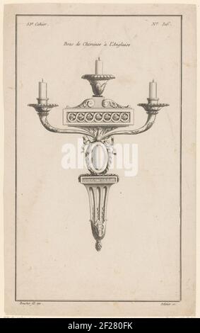 Candelabro con medaglione; Bras de Cheminée à l'Anglaise; Sconces muro; 53E CAHIER.UNA parete stanca scava con una terza candela e un medaglione ovale con una corona e arco. Numero di stampa 316. Foto Stock