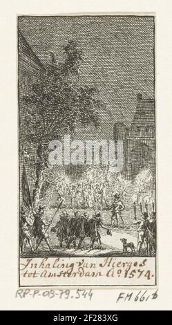 Inhaling van Hierges te Amsterdam, 1574.Night scena in cui Gilles di Berlaymont, Barone di Heges, è ricevuto ad Amsterdam, 1574. In primo piano rappresentanti della città, in background soldati con torce brucianti. Foto Stock