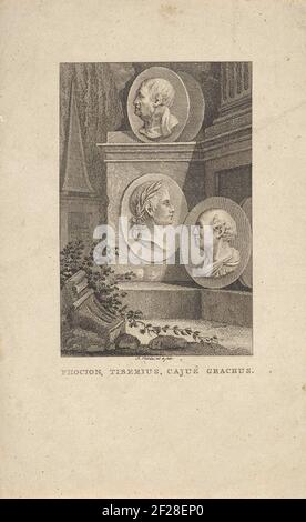 Medaillons ha incontrato il portretten van Focion, Gaius Tiberius en Gracchus.medaglioni con ritratti dello staatlante Phocion ateniano, capi del Tiberio romano e Gaius Gracchus il politico romano, contro i piedistallo di pietra. Foto Stock