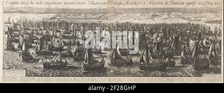 De vlootlanding bij Philippine, 1600; Ectyoma classis bis mille octingentarum navium Duktore Illustrissimo Principe Mauriziano Nassovio in Flandriam appulsae. XXII. Juny. M.VI.C. la flotta che atterra a Filippine. La flotta statale di Maurits per le Filippine dove gli uomini sono presi a bordo, 22 giugno 1600. Tour di Ostenda dell'Esercito di Stato, 19-27 giugno 1600. In basso a sinistra una cartouche con l'assegnazione al principe Maurits. In basso a destra di una cartouche con i nomi dell'inventore e dell'editore. Con una didascalia di 12 versi di 3 regole in latino ciascuno. Tutta la performance stampata su 2 shee separate Foto Stock