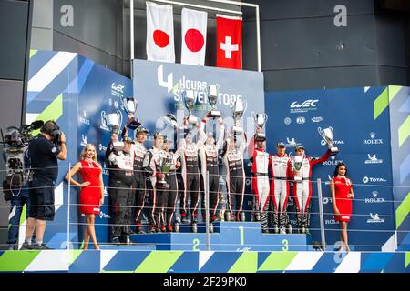 PODIO 07 MIKE CONWAY (GBR), KAMUI KOBAYASHI (JPN), JOSE MARIA LOPEZ (ARG), TOYOTA TS050 - TOYOTA IBRIDA GAZOO RACING, 08 SEBASTIEN BUEMI (CHE), KAZUKI NAKAJIMA (JPN), BRENDON HARTLEY (NZL), TOYOTA TS050 - TOYOTA IBRIDA GAZOO RACING, 03 (NATHON), DUTHANA (BERATHA), DUTHANA (BERATHA), DUTHANA (BERATHA), DUTHANA (BERATHA) RIBELLIONE R13 - GIBSON REGATA RIBELLIONE, ritratto durante il Campionato Mondiale FIA WEC 2019 4 ore di Silverstone, Inghilterra, dal 30 agosto al 1 settembre- Foto Antonin Vincent / DPPI Foto Stock