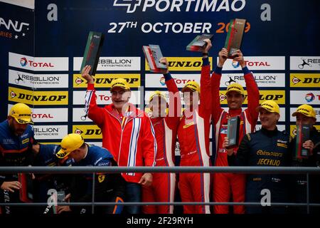 51 PIER GUIDI Alessandro (ita), NIELSEN Nicklas (dnk), LAVERGNE Fabien (fra), Luzich Racing, Ferrari 488 GTE Evo, Action Podium durante la ELMS European le Mans Series 2019, 4 ore di Portogallo dal 25 al 27 ottobre a Portimao - Photo Paulo Maria / DPPI Foto Stock