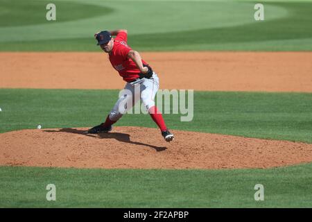 Martedì 9 marzo 2021; Port Charlotte, FL, il lanciatore di rilievo dei Boston Red Sox John Schreiber (46) offre un campo durante una partita di baseball di allenamento primaverile al Charlotte Sports Complex. I Rays hanno battuto i Red Sox 11-3 (Kim Hukari/Image of Sport) Foto Stock