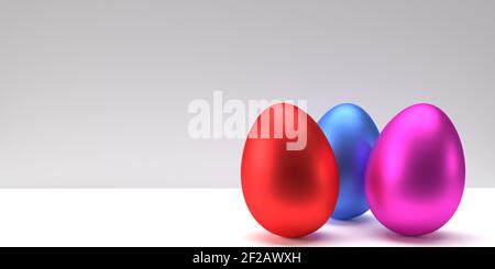 Concetto di rendering 3D di Pasqua: Tre uova decorative con disegni metallici colorati su sfondo bianco con ombra liscia e ampio spazio di copia. Illustrare Foto Stock
