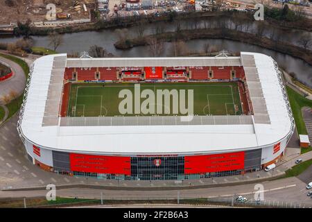 Vista aerea dell'AESSEAL New York Stadium, sede del Rotherham United Football Club, Rotherham Foto Stock