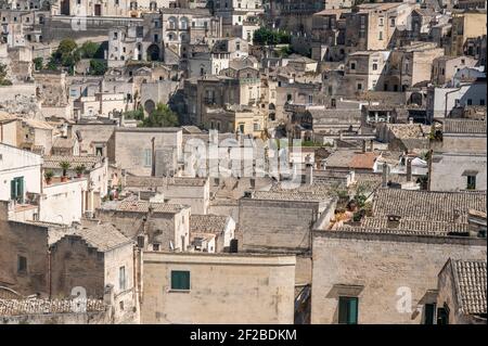 Case scavate nella grotta dei Sassi nell'oldtown di Matera, Basilicata Foto Stock