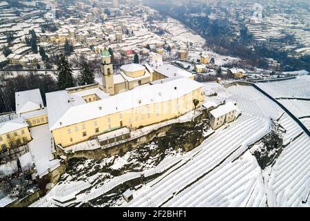 Valtellina (IT), Sondrio, Sant'Anna, Convento di San Lorenzo, veduta aerea Foto Stock
