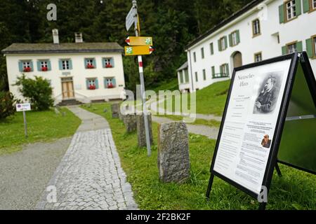 La casa museo di Friedrich Nietzsche, qui il famoso filosofo tedesco visse dal 1881 al 1888, a Sils Maria. Foto Stock