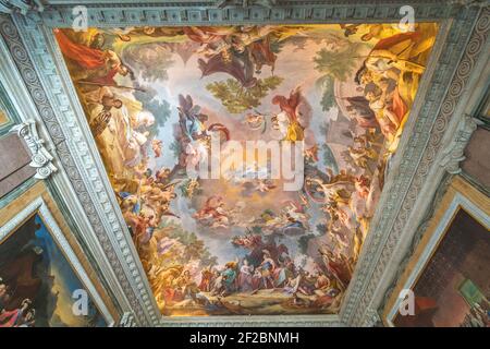 Caserta, Italia - 31 lug 2020 - la Reggia di Caserta è una residenza reale a Caserta con un grande giardino, ai re o Foto Stock