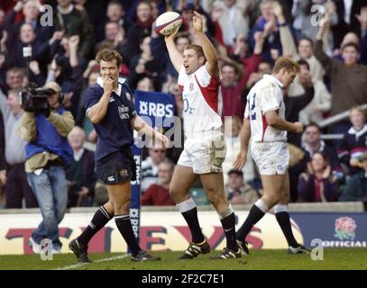 RUGBY SIX NATHA ENGLAND V SCOTLAND 22/3/2003 BEN COHEN AFTER LA SUA PROVA IMMAGINE DAVID ASHDOWNRUGBY Foto Stock