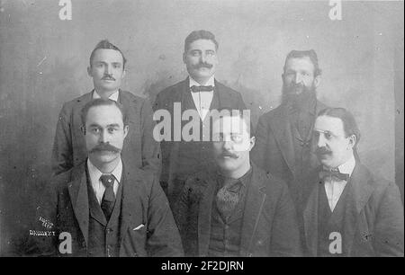 Ritratto di sei uomini, Dawson, territorio di Yukon, ca 1898 Foto Stock
