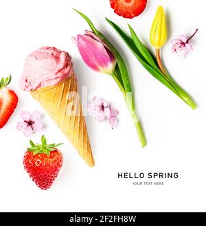 Layout creativo con gelato alla fragola, frutti di bosco, fiori di ciliegio e tulipano isolati su sfondo bianco. Composizione floreale con bella f Foto Stock