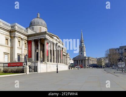 Londra, Inghilterra, Regno Unito. Trafalgar Square - Galleria Nazionale e la chiesa di San Martino nei campi durante il blocco COVID, marzo 2021 Foto Stock