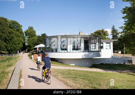 Kornhaus (architettura Bauhaus) sull'Elba, Dessau Foto Stock