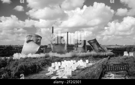 Demolizione della centrale elettrica di Agecroft dal cimitero di Rainsough, Bury - 8 maggio 1994 Foto Stock