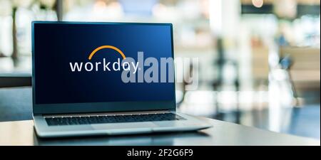 POZNAN, POL - 6 FEB 2021: Computer portatile con logo di Workday, un americano on-demand (basato su cloud) gestione finanziaria e mana capitale umano Foto Stock