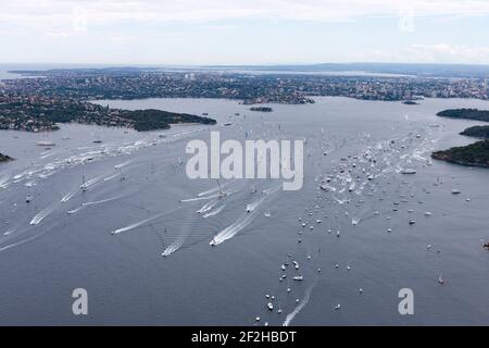 VELA - ROLEX SYDNEY TO HOBART 2010 - START - SYDNEY (AUS) - 26/12/2010 - FOTO : ANDREA FRANCOLINI / DPPI - ILLUSTRAZIONE VISTA GENERALE Foto Stock