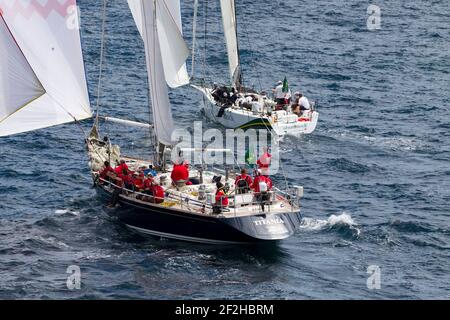 SAILING - ROLEX SYDNEY TO HOBART 2010 - START - SYDNEY (AUS) - 26/12/2010 - PHOTO : ANDREA FRANCOLINI / DPPI - TITANIA Foto Stock