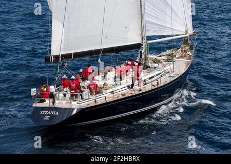 SAILING - ROLEX SYDNEY TO HOBART 2010 - START - SYDNEY (AUS) - 26/12/2010 - PHOTO : ANDREA FRANCOLINI / DPPI - TITANIA Foto Stock