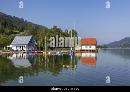 Geografia / viaggio, Germania, Baviera, Immenstadt in Allgaeu, casa barca in collina, Grand Alpsee (lak, Additional-Rights-Clearance-Info-Not-Available Foto Stock