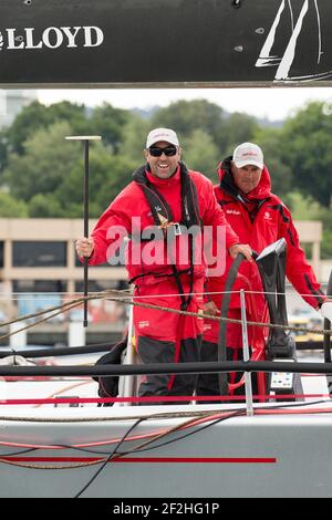 WILD OATS XI, di proprietà di Bob Oatley e scuppato da Mark Richards, Line Honor vincitore del Rolex Sydney 2013 a Hobart, arrivo al Cruising Yacht Club of Australia, Hobart in Tasmania, 28 dicembre 2013. Foto Andrea Francolini / DPPI Foto Stock