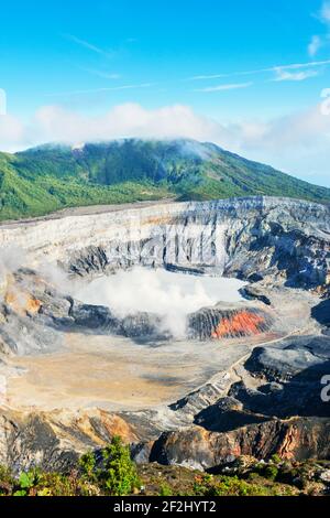 Vulcano Poas, Parco Nazionale Poas, Costa Rica, America Centrale Foto Stock