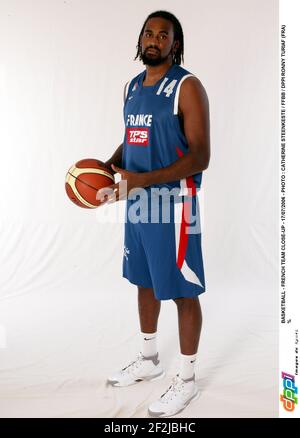 BASKETBALL - ITALIAN CLOSE-UP - 17/07/2006 - PHOTO : CATHERINE STEENKESTE / FFBB / DPPI RONNY TURIAF (FRA) % Foto Stock